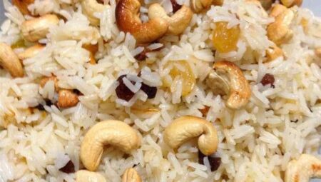 Rice with Almonds and Raisins