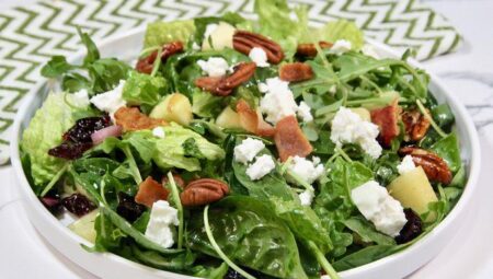 Apple Pecan Salad